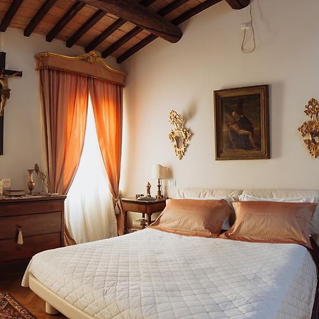 B&B Al Re Cesena Bagian luar foto