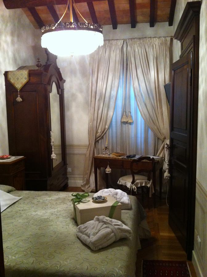 B&B Al Re Cesena Bagian luar foto